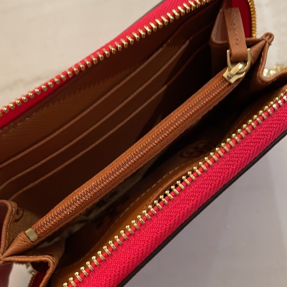 NWT Tory Burch Saffiano leather wristlet wallet in bright red - Picture 5 of 9